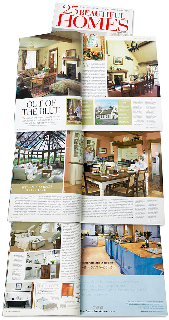Pages 10 to 14 in the September 2005 issue of 25 Beautiful Homes magazine featuring Iris and Len Cockcroft's thatched cottage near Millilse in County Down.