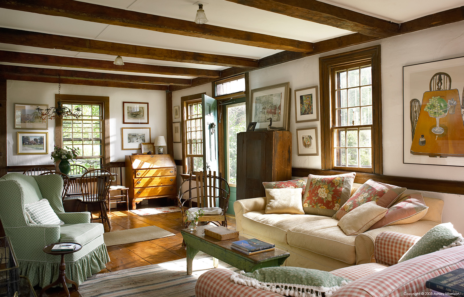 The living room in Elinor Earle's Candle Light cottage in the Vermont town of Stowe.